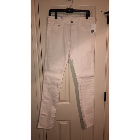 H&M Denim - H&M White Skinny Low Waist Jeans | 31/34